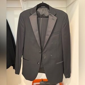 Ike Evening Classic Black Tuxedo